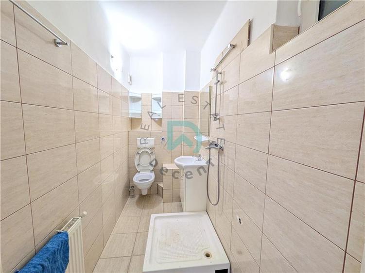 Apartament cu 2 camere semidecomandat în Hărmanului