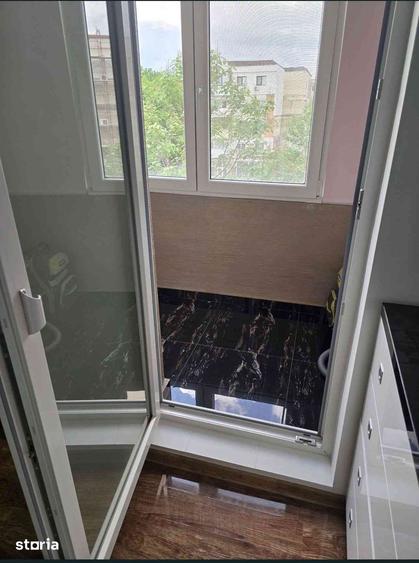Apartament cu 2 camere, mobilat în Central