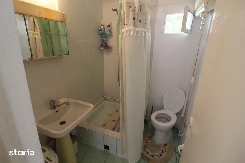 Casă cu 5 camere cu Teren 835 Mp în Central