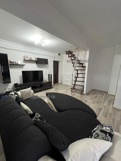 Apartament cu 3 camere semidecomandat, mobilat în Colentina