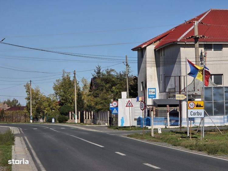 Spațiu comercial, în Corbu