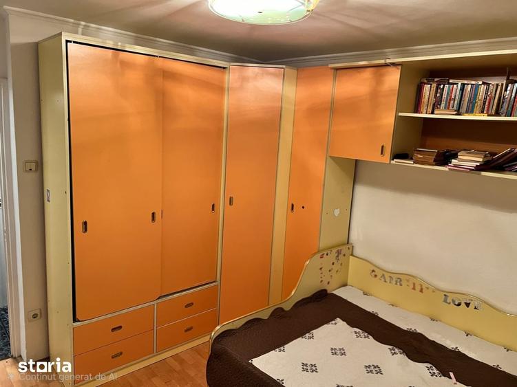 Apartament cu 3 camere decomandat în Sud