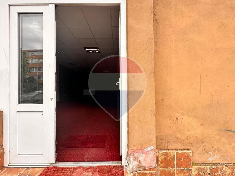 Spațiu comercial, de 70 mp, în Central