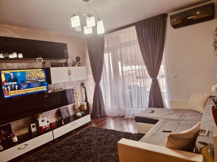 Soarelui. 3 camere. Decomandat. Mobilat si utilat. Terasa mare - 2