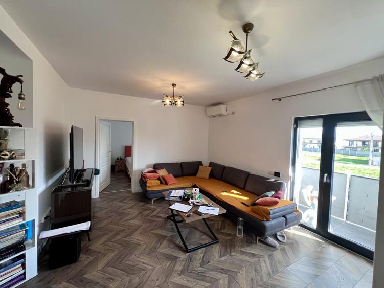 Apartament cu 2 camere nedecomandat, mobilat în Chișoda