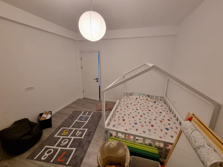 Casă individuală cu 4 camere cu Canalizare în Central