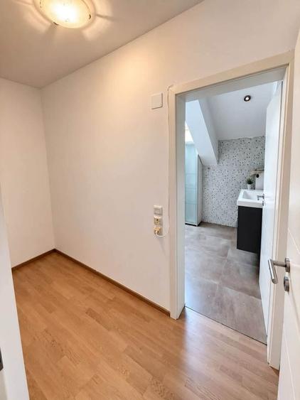 Casă cu 4 camere cu Teren 700 Mp în Central