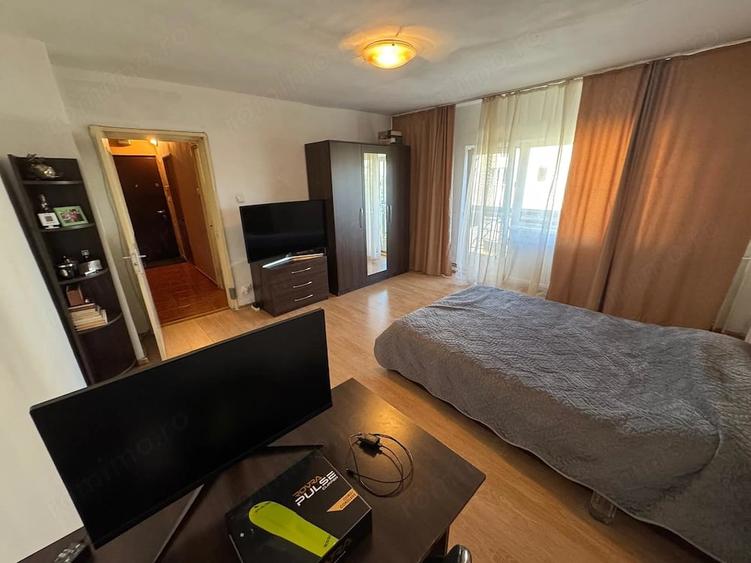 Garsonieră decomandată în Complex Studențesc