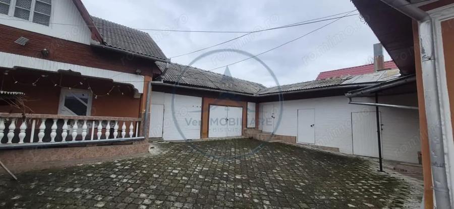 Casă cu Teren 3800 Mp în Prundu Bârgăului