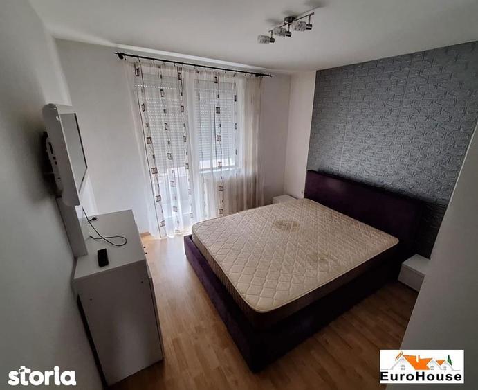 Apartament cu 3 camere decomandat în Cetate