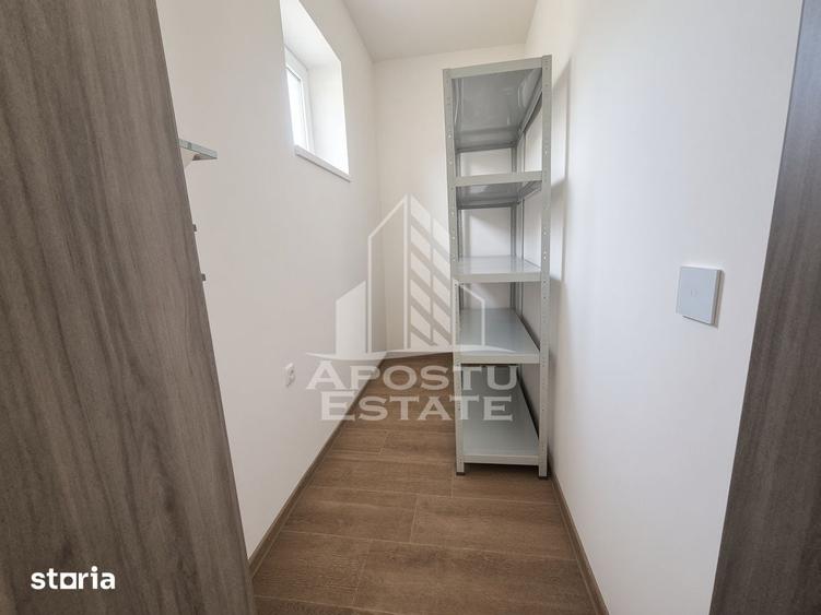 Casă cu 5 camere cu Teren 563 Mp în Cărpiniș