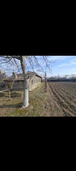 Casă cu 3 camere în Gruiu