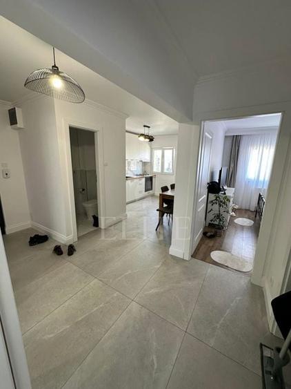Apartament cu 3 camere decomandat, mobilat în Mărăști