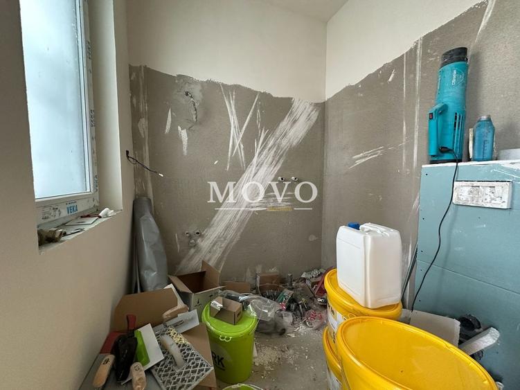 Duplex cu 4 camere cu Teren 300 Mp în Săcălaz