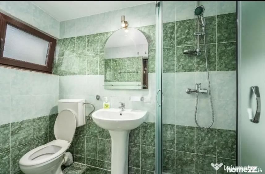 Apartament cu 9 camere decomandat în Mănăstirea Humorului