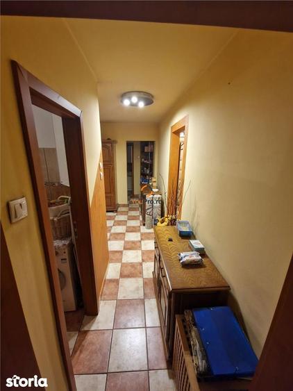 Apartament cu 4 camere decomandat în Circumvalațiunii