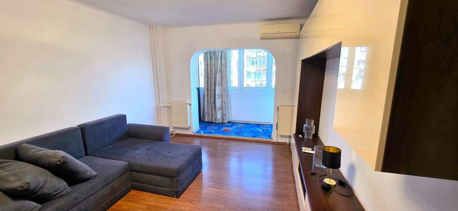 Apartament cu 3 camere decomandat, mobilat în Crângași