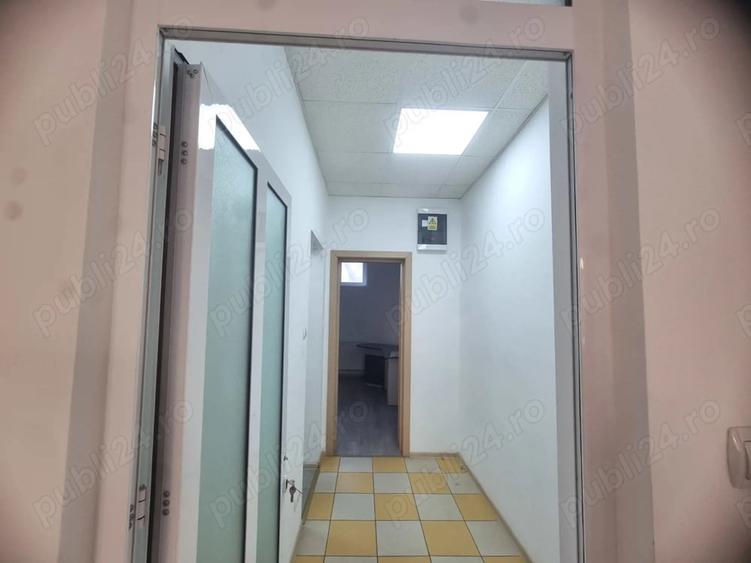 Spațiu comercial, de 82 mp, în Micro 12