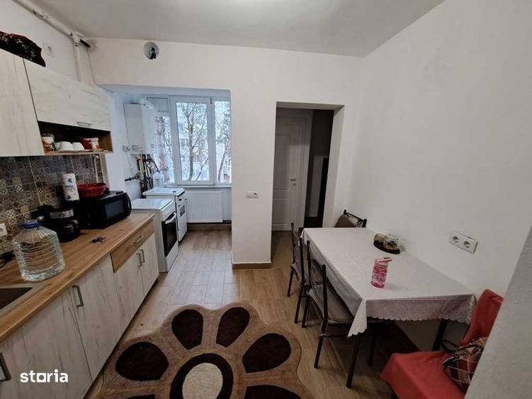 Apartament cu 2 camere decomandat în Cornișa