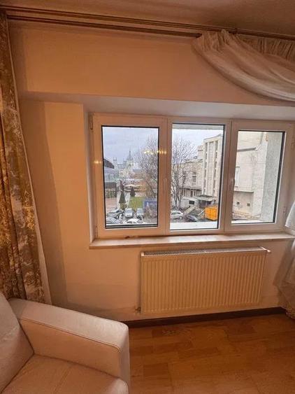 Apartament cu 4 camere decomandat, mobilat în Centru Civic