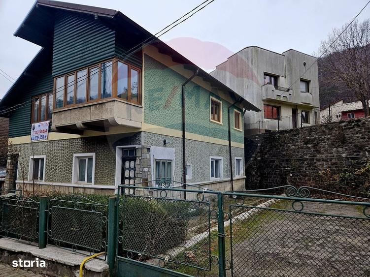 Apartament cu 3 camere în Calea București