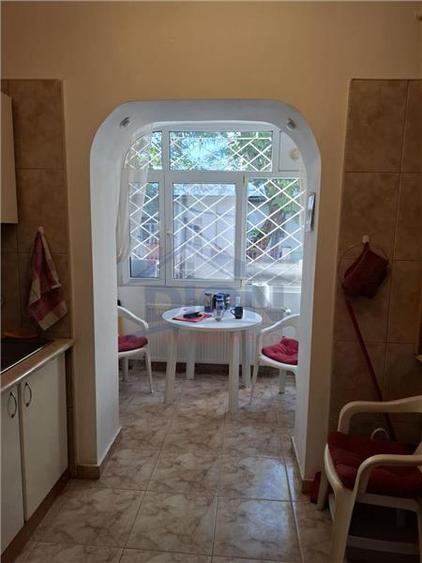 Apartament cu 2 camere decomandat în Baba Novac