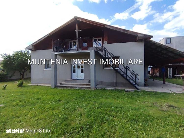 Casă cu 3 camere cu Teren 500 Mp în Bradu