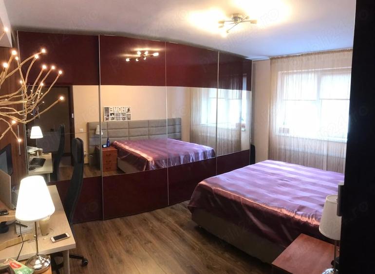 Apartament cu 4 camere decomandat în Titan