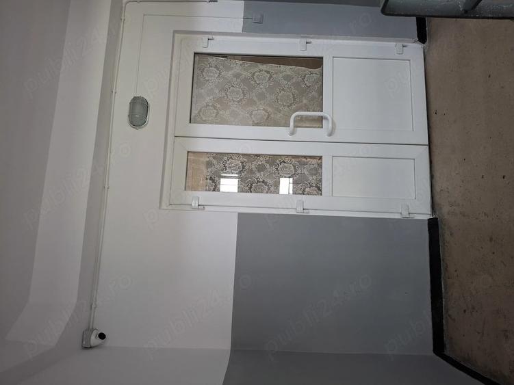 Vand garsoniera 25 mp,mobilata,baie,bucatarie et 2 din 4 - 6