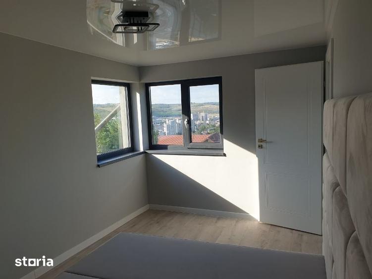 Apartament cu 3 camere în Păcurari