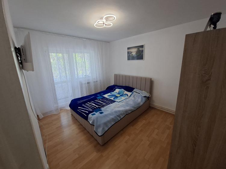 Apartament cu 2 camere decomandat în Exterior Vest