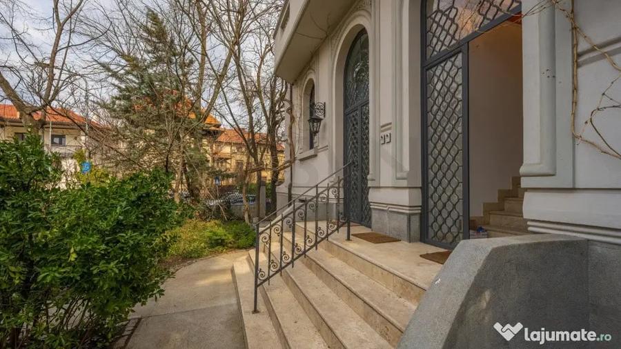 Casă cu 7 camere cu Teren 413 Mp în Dorobanți