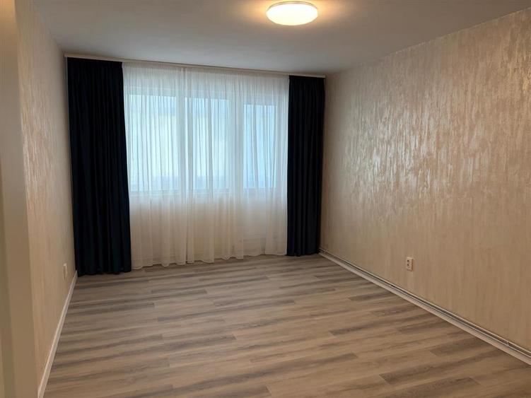 Apartament cu 3 camere decomandat în Alexandru cel Bun
