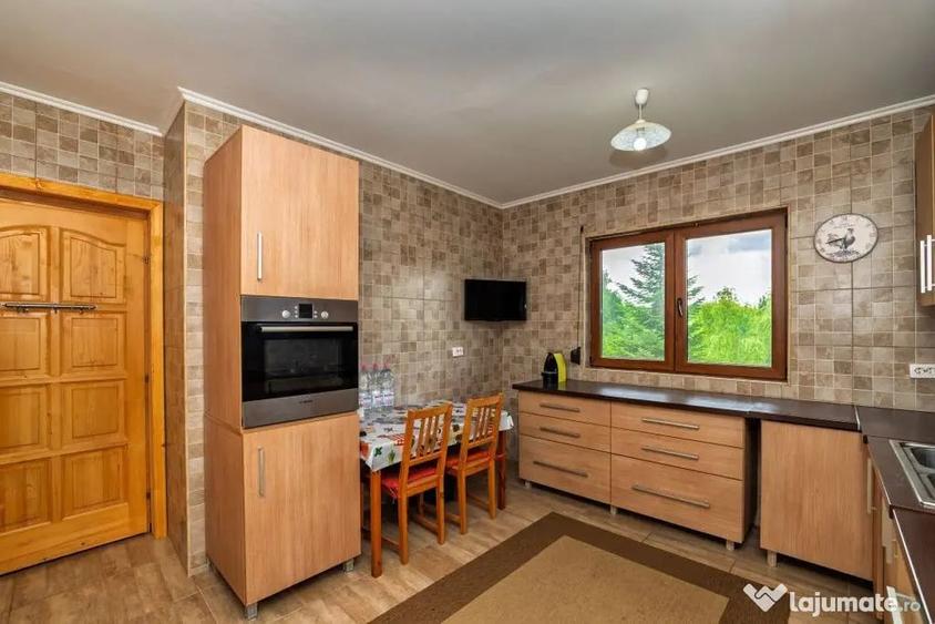 Casă cu 3 camere cu Teren 6290 Mp în Corbi