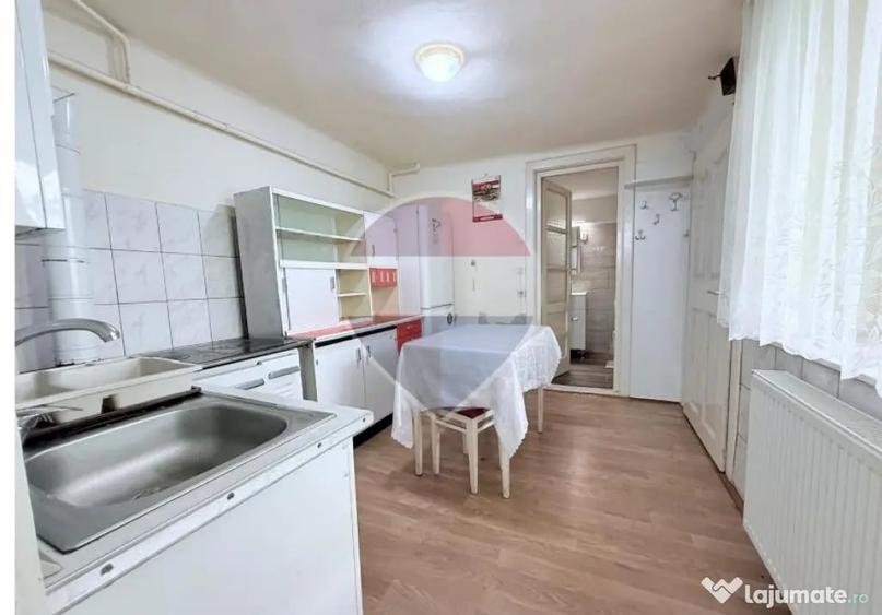 Apartament cu 2 camere semidecomandat în Ultracentral