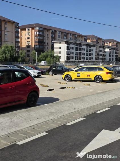 Garsonieră decomandată în Central