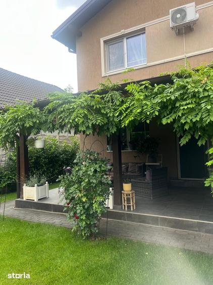 Casă cu 4 camere cu Teren 250 Mp în Sânmihaiu Român
