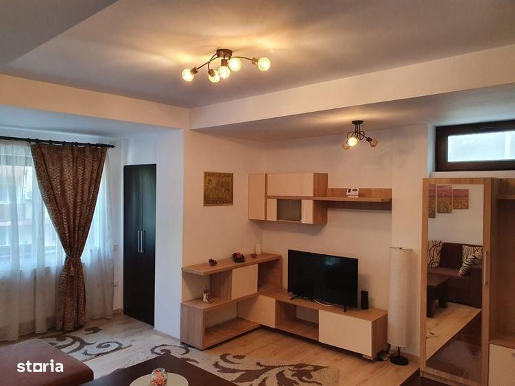 Garsonieră decomandată în Vitan