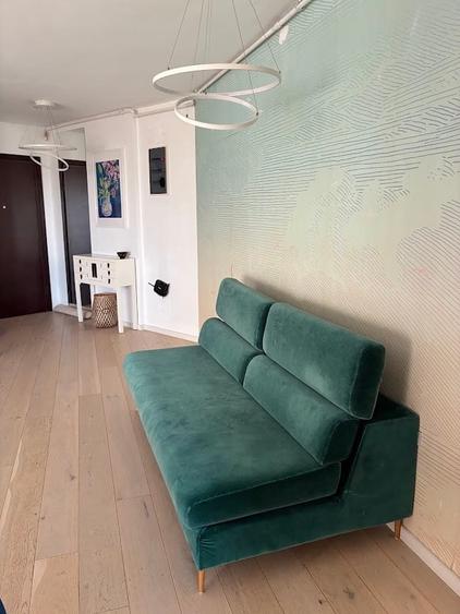 Apartament cu 4 camere circular în Parcul Circului