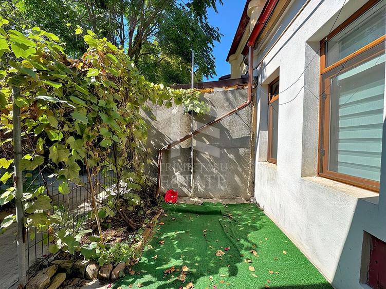 Apartament cu 2 camere semidecomandat, mobilat în Unirii