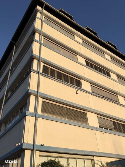 Spațiu comercial, de 700 mp, în Central