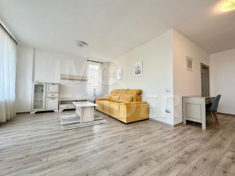 Apartament cu 2 camere semidecomandat, mobilat în Borhanci