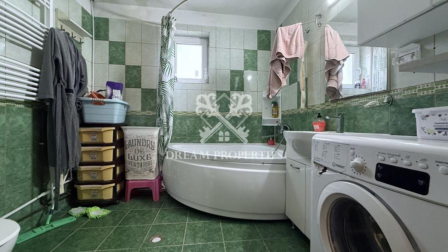 Casă individuală cu 4 camere cu Canalizare în Apahida