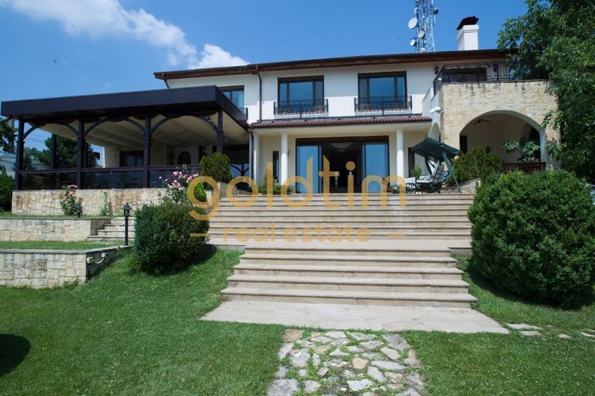 Casă individuală cu 10 camere cu Piscina în Snagov