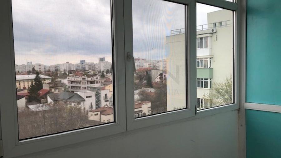 Apartament cu 2 camere decomandat în Banu Manta
