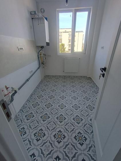 Apartament cu 3 camere semidecomandat, mobilat în Drumul Taberei
