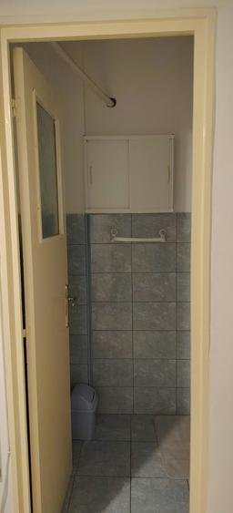 Apartament cu 3 camere decomandat în Sebastian