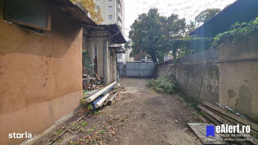 Spațiu comercial, în Domenii