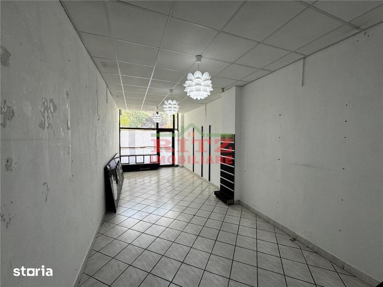 Spațiu comercial, de 47 mp, în Central