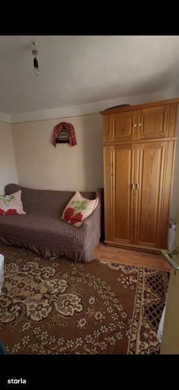 Casă cu 5 camere cu Teren 2119 Mp în Central